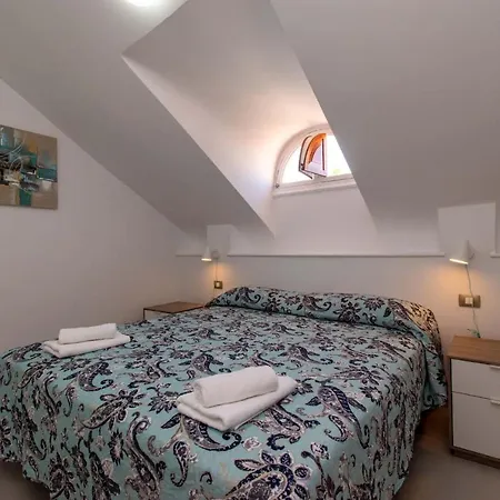 Parque Santiago Ii Duplex Apartamento *